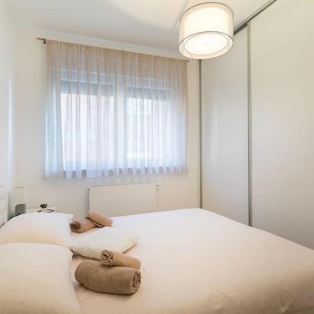 Apartment Sara - Free Parking For 2 Cars Ζάγκρεμπ Εξωτερικό φωτογραφία