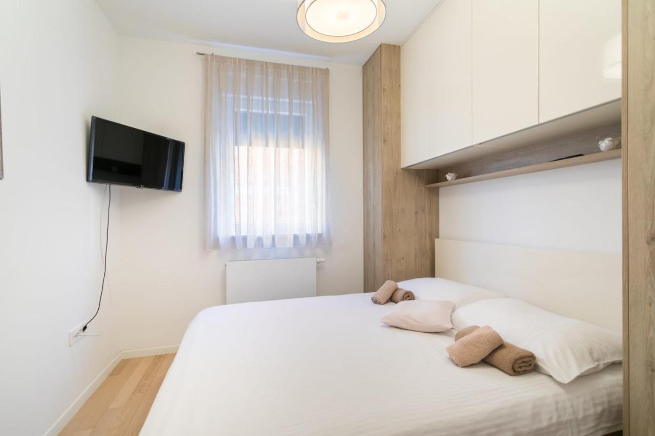 Apartment Sara - Free Parking For 2 Cars Ζάγκρεμπ Εξωτερικό φωτογραφία