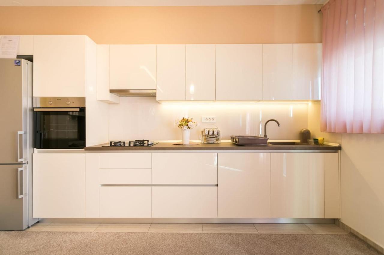 Apartment Sara - Free Parking For 2 Cars Ζάγκρεμπ Εξωτερικό φωτογραφία