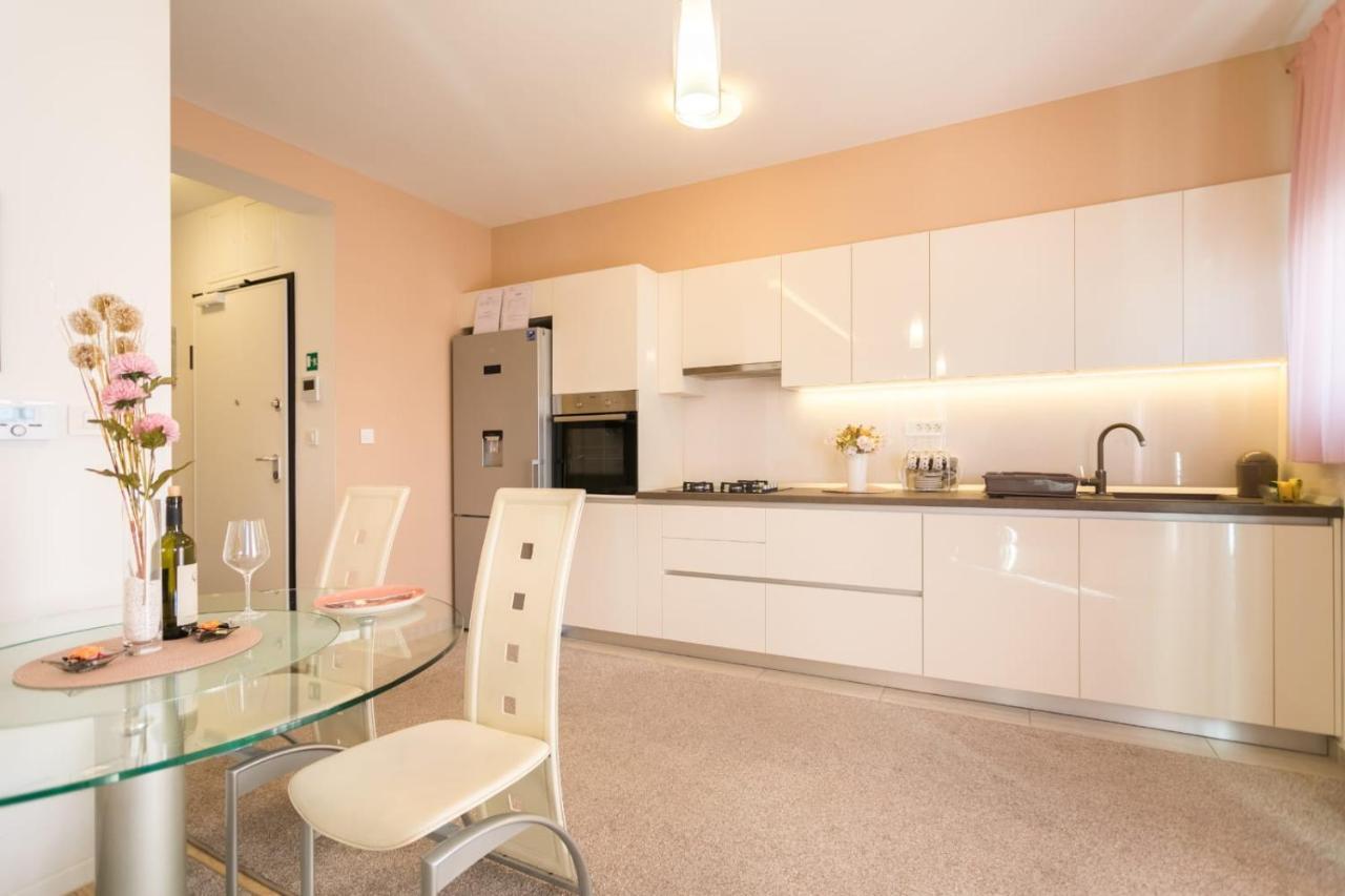 Apartment Sara - Free Parking For 2 Cars Ζάγκρεμπ Εξωτερικό φωτογραφία